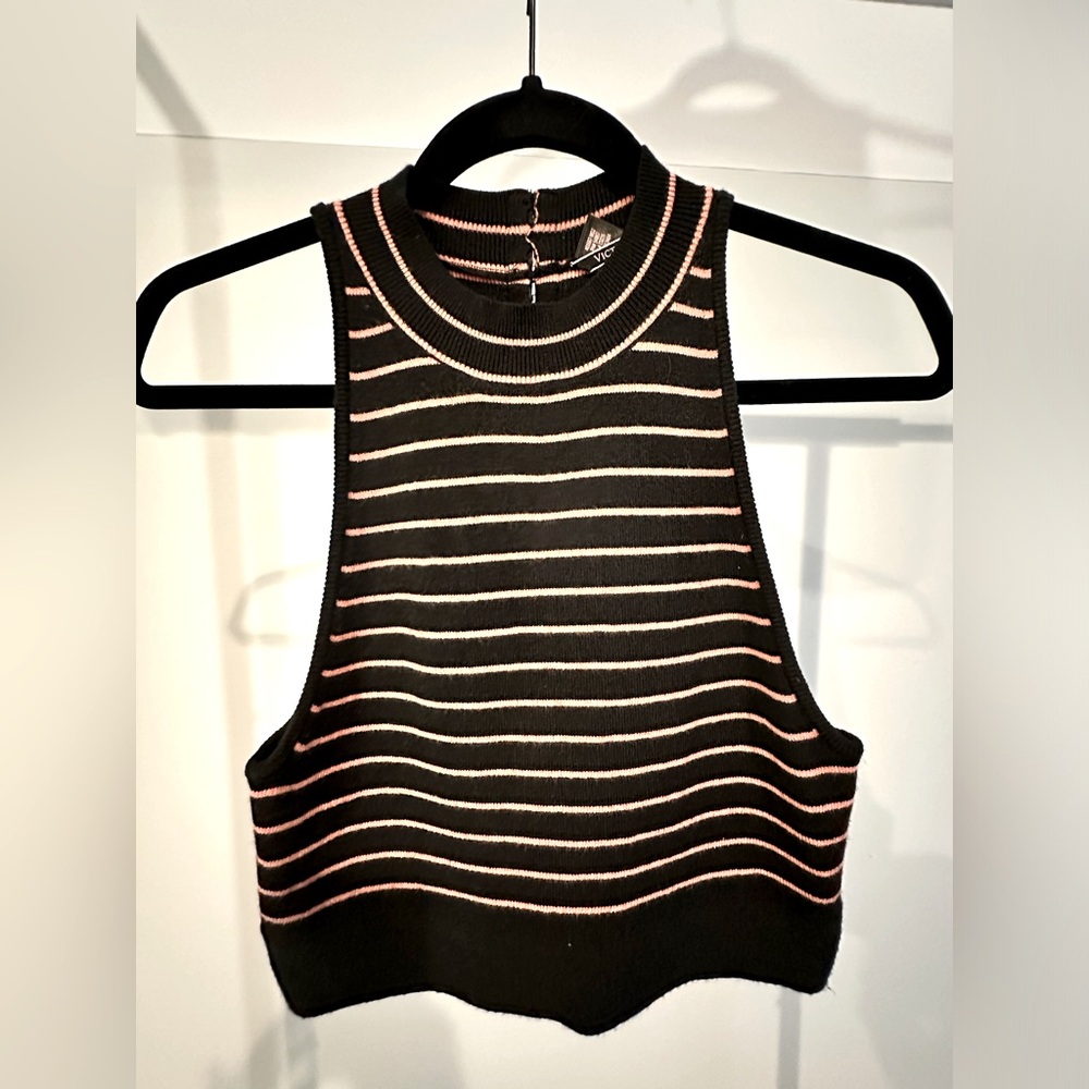 Victoria’s Secret crop top tank